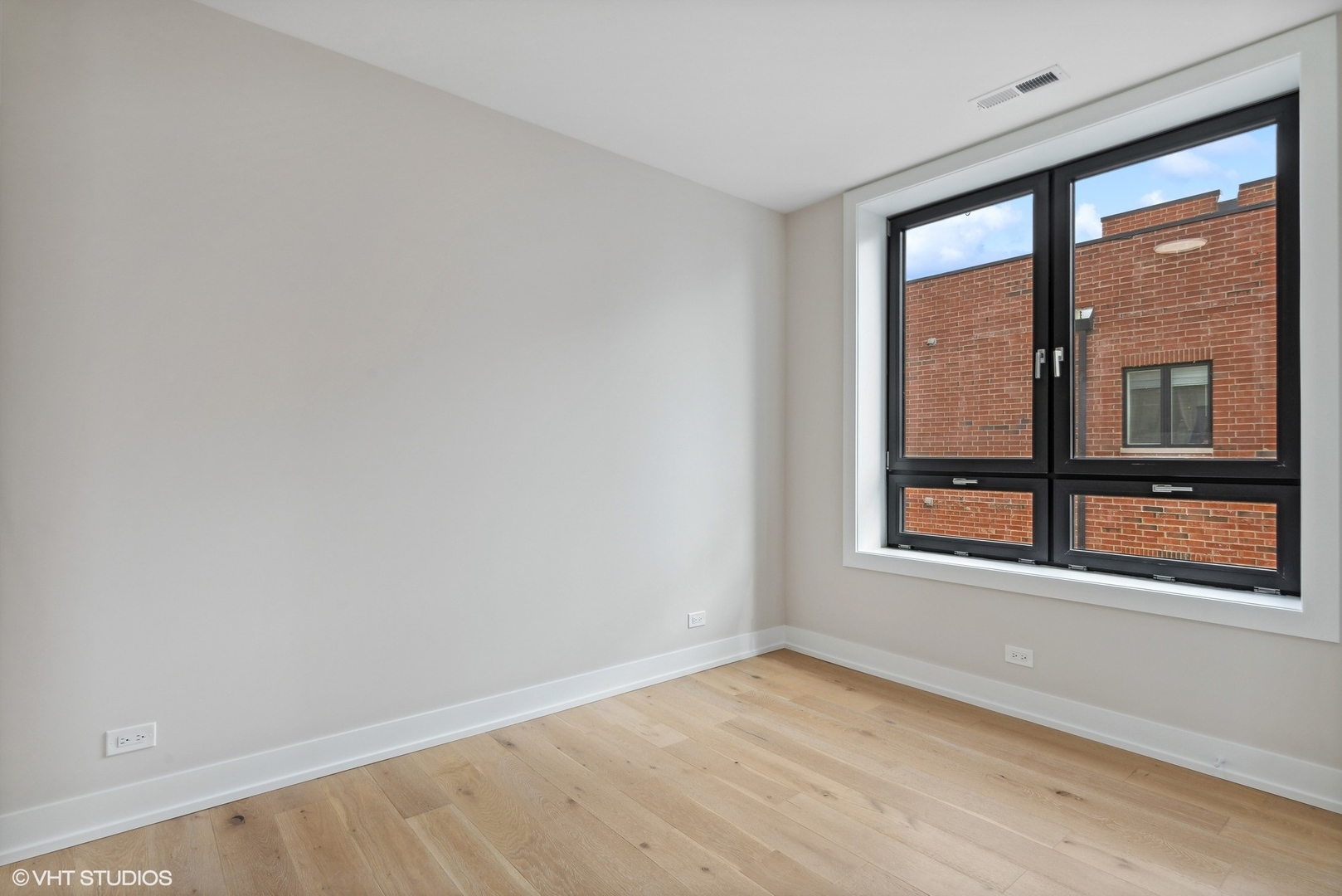 3332 West Irving Park Road, Unit 3 Chicago, IL 60618 - Photo 12 of 18