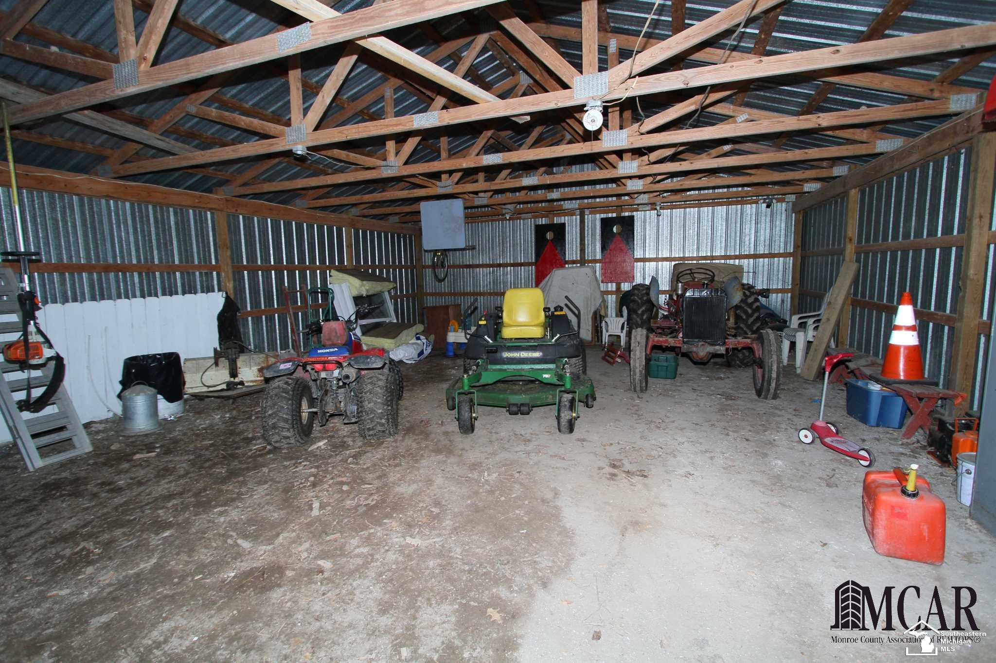 8581 Exeter Road Carleton, MI 48117 - Photo 26 of 31 Gallery Image 26