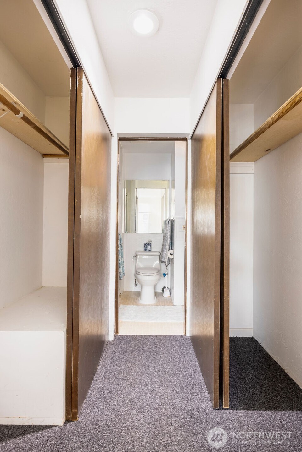 4407 Thackeray Place Northeast Seattle, WA 98105 - Photo 26 of 30