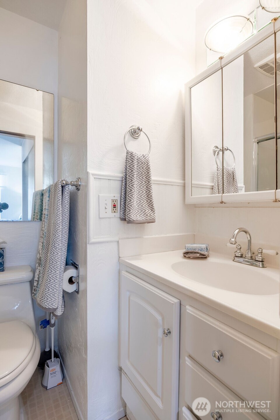 4407 Thackeray Place Northeast Seattle, WA 98105 - Photo 28 of 30