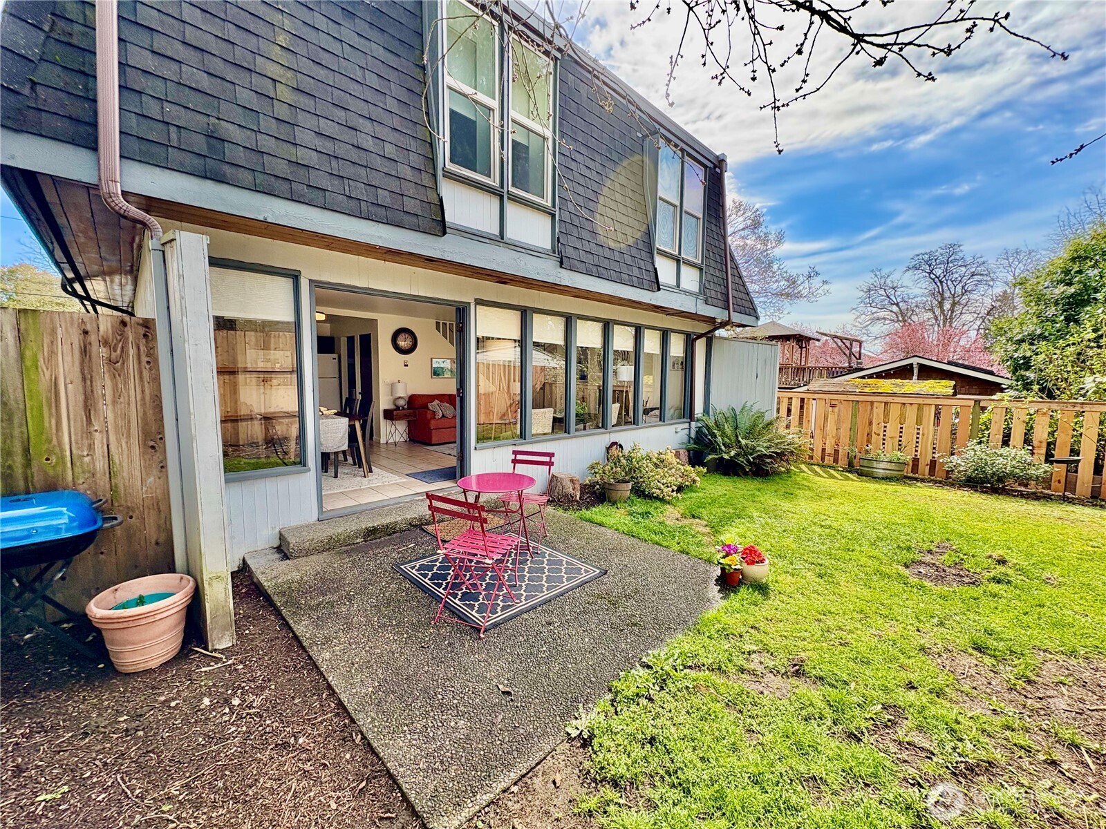 4407 Thackeray Place Northeast Seattle, WA 98105 - Photo 30 of 30