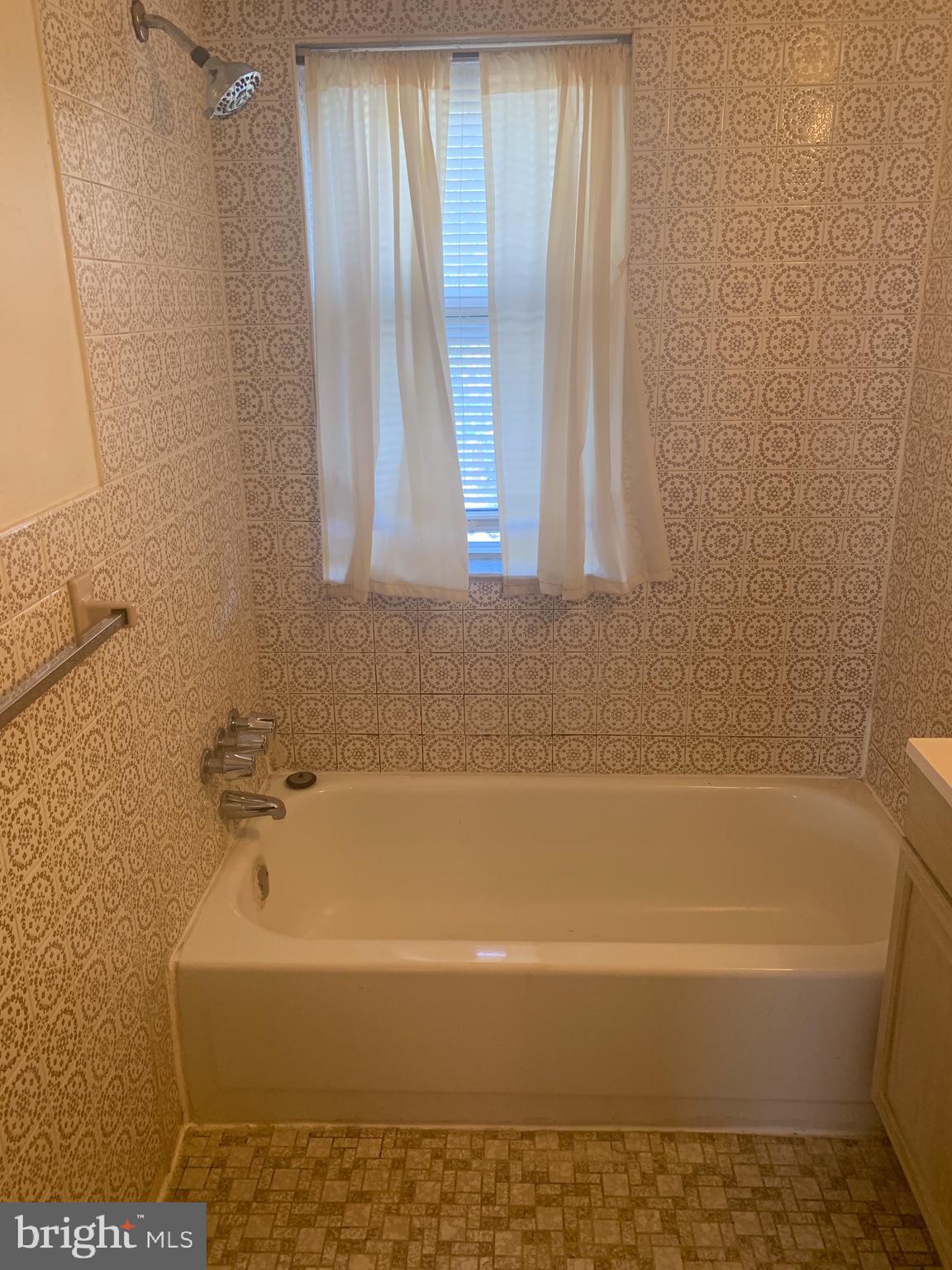 1213 South Octagon Road Camden, NJ 08104 - Photo 14 of 26