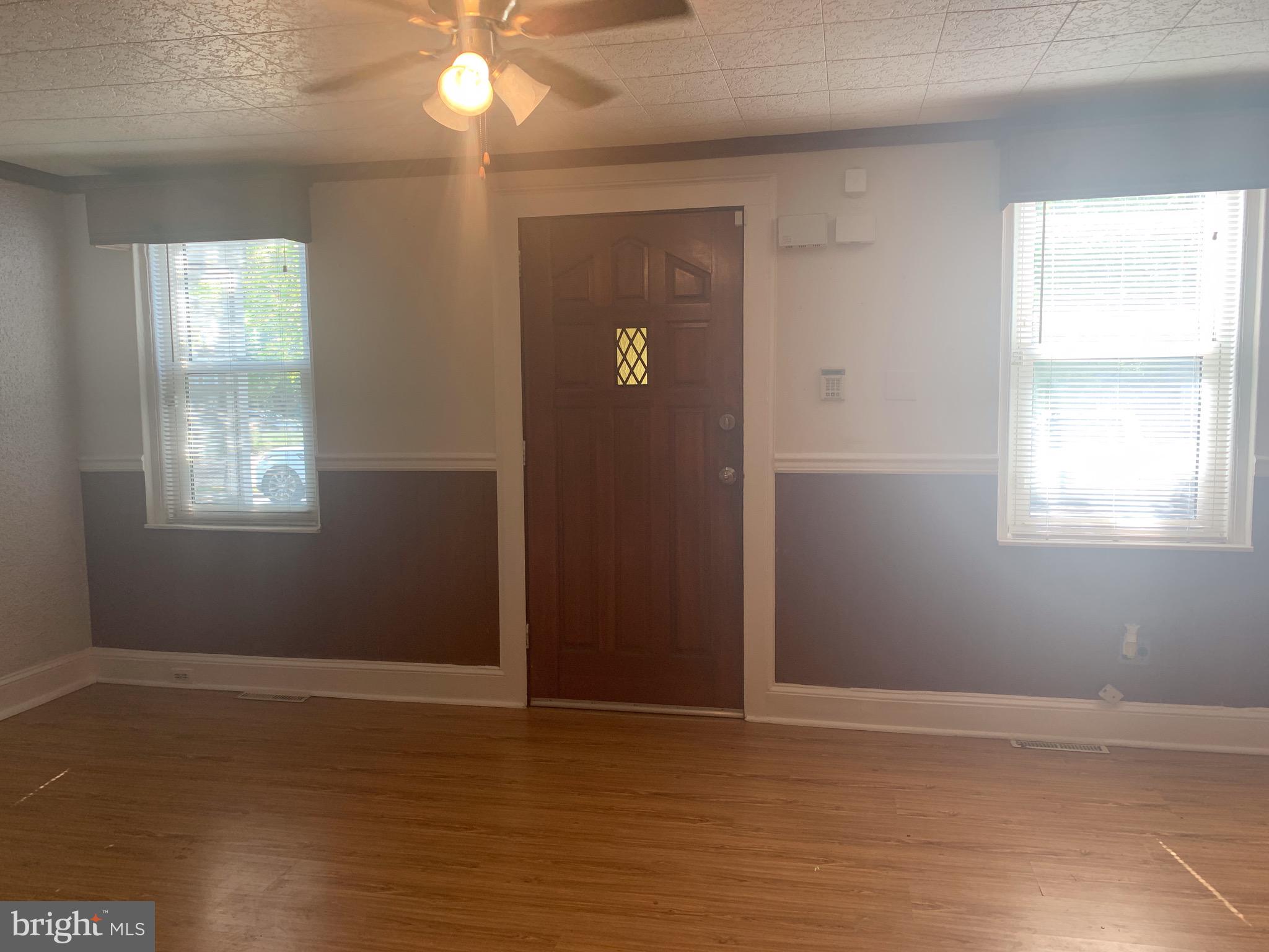 1213 South Octagon Road Camden, NJ 08104 - Photo 4 of 26
