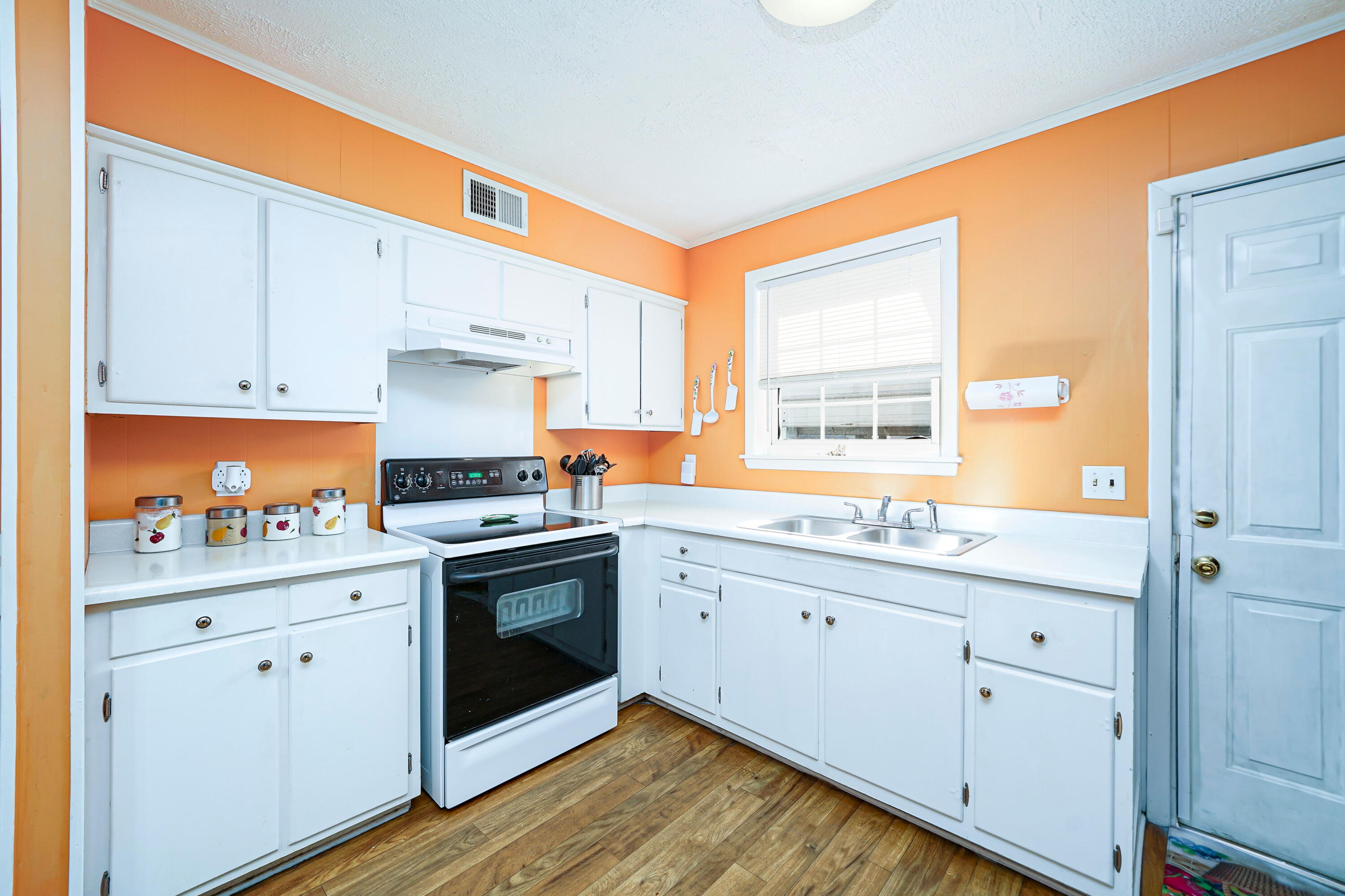 2836 Cornelia Road Augusta, GA 30906 - Photo 7 of 25 Kitchen