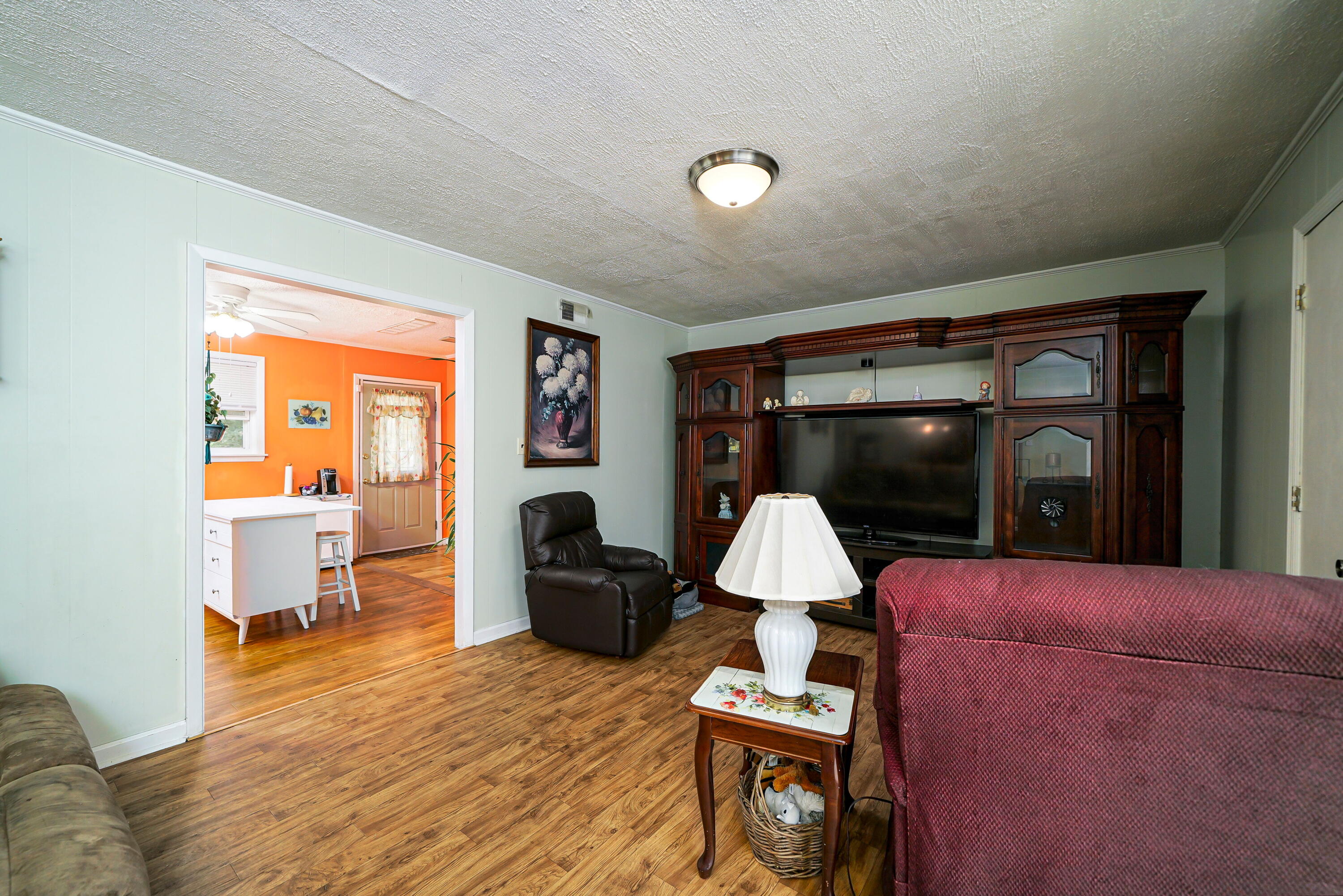 2836 Cornelia Road Augusta, GA 30906 - Photo 10 of 25 living room