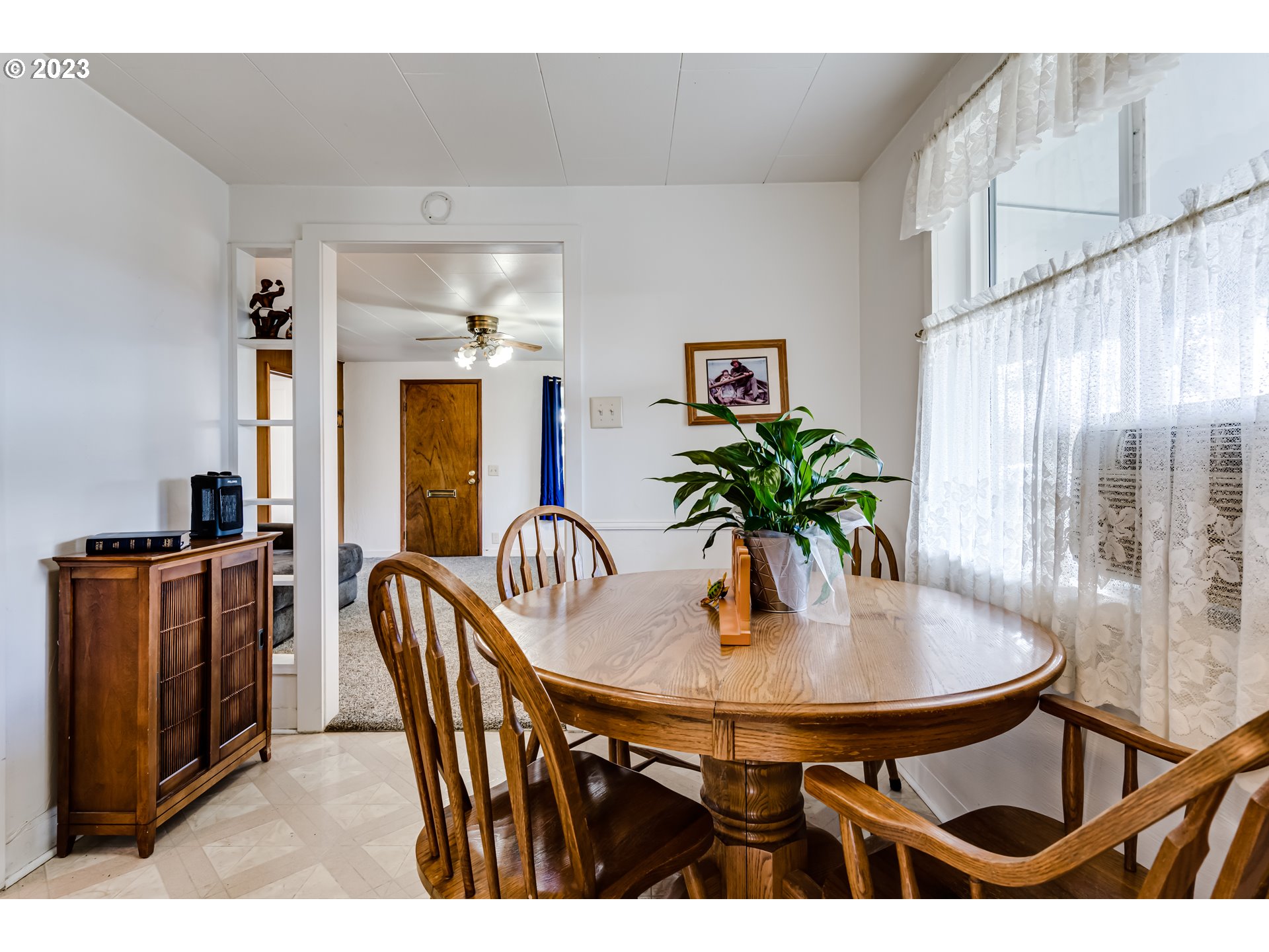 1858 I Street Springfield, OR 97477 - Photo 10 of 23 a dining room with furniture and window