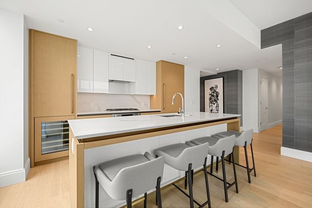 $2,370,000 | 380 Harrison Avenue, Unit 1108, Boston, MA 02118