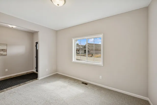 $499,900 | 3686 237th Avenue Northwest, St. Francis, MN 55070