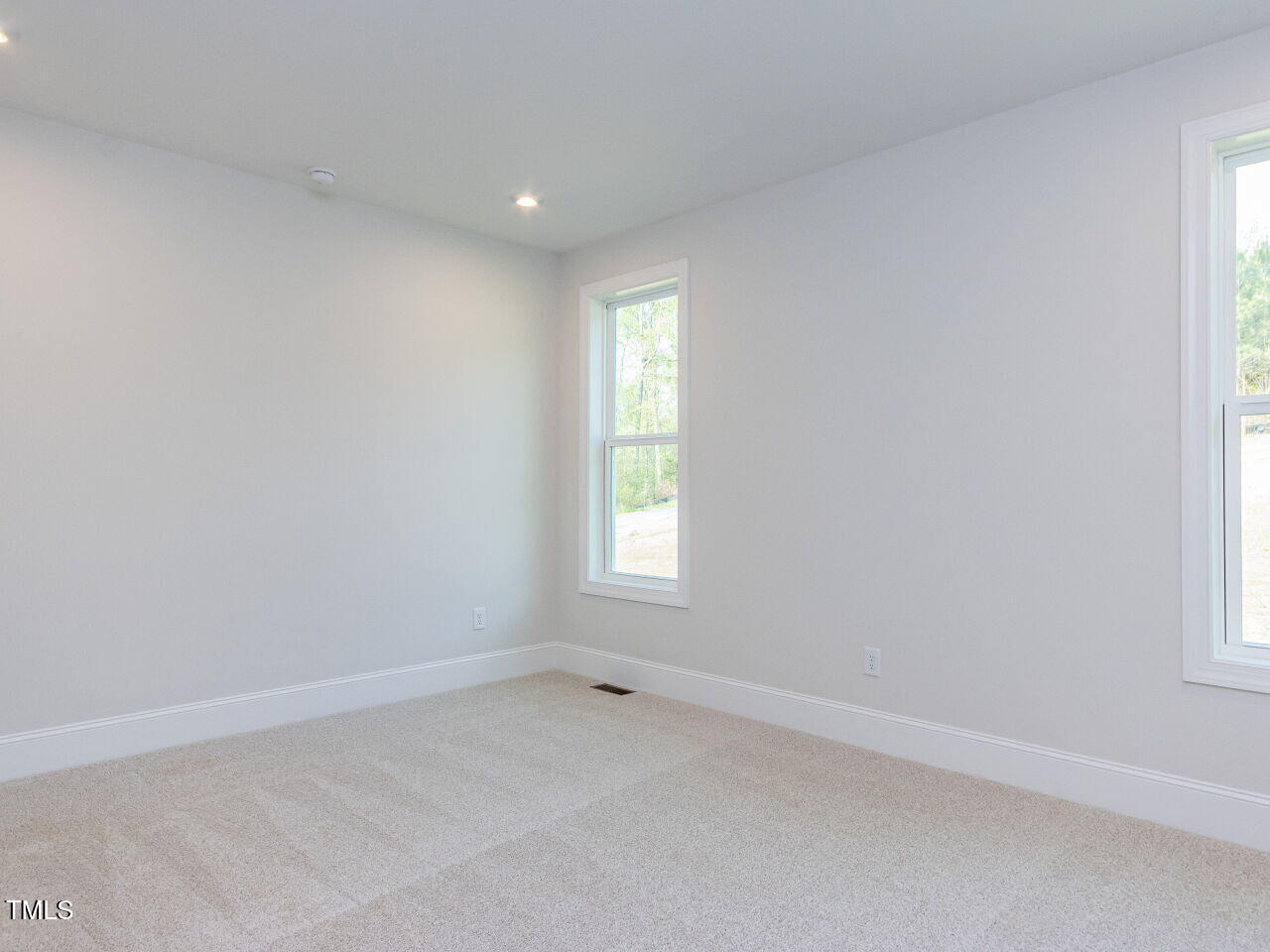 6060 Scalybark Road Durham, NC 27712 - Photo 18 of 34 018-1280x960-primary-bedroom