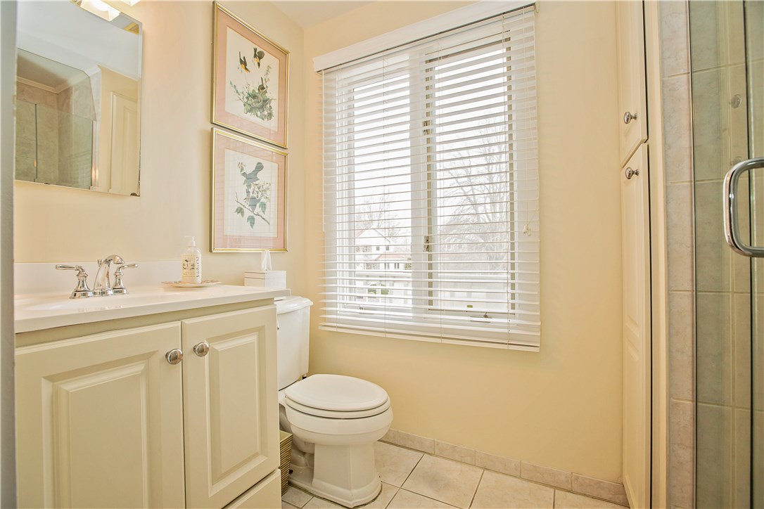 15 Hammersmith Road, Unit 25A Newport, RI 02840 - Photo 18 of 35