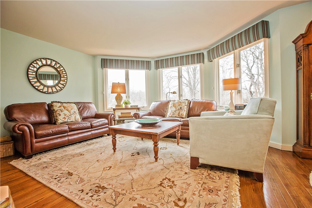 15 Hammersmith Road, Unit 25A Newport, RI 02840 - Photo 3 of 35