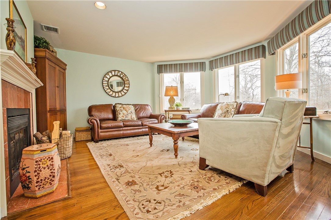 15 Hammersmith Road, Unit 25A Newport, RI 02840 - Photo 5 of 35