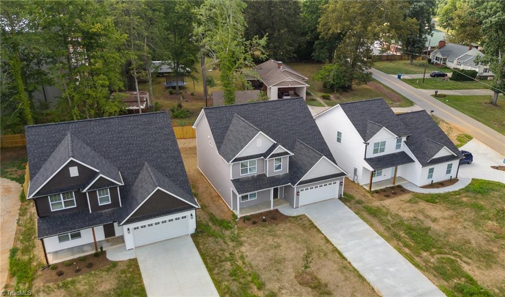 2810 Roland Road Greensboro, NC 27407 - Photo 3 of 39 Gallery Image 3