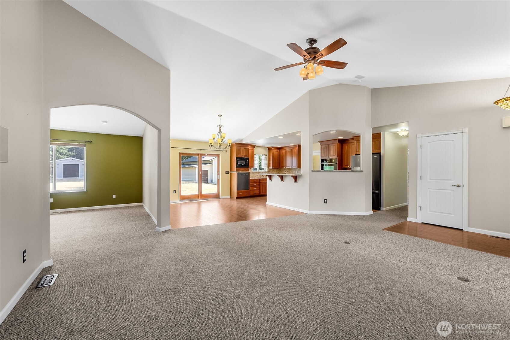 9504 347th Street South Roy, WA 98580 - Photo 3 of 30