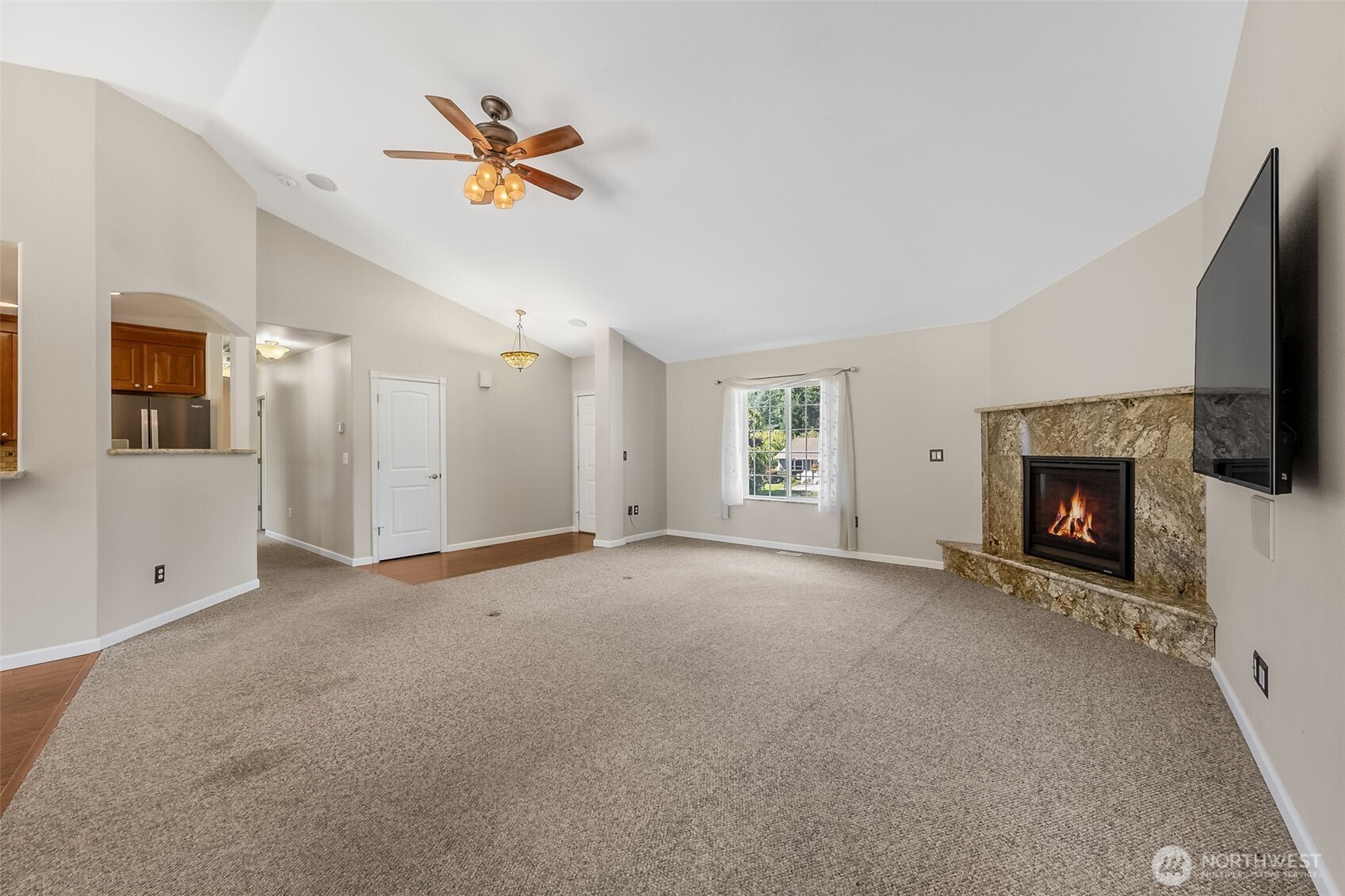 9504 347th Street South Roy, WA 98580 - Photo 4 of 30