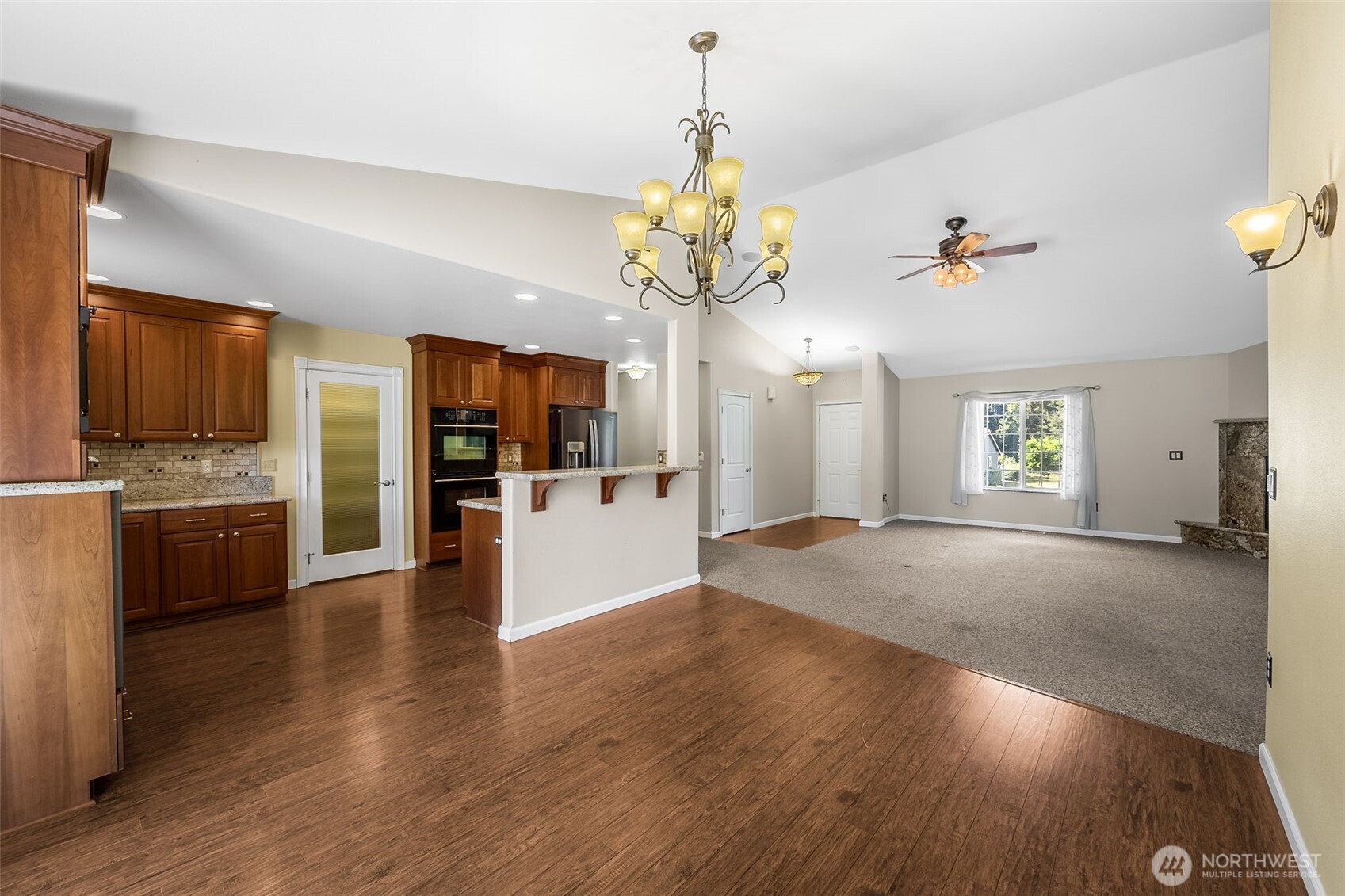 9504 347th Street South Roy, WA 98580 - Photo 6 of 30