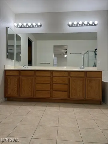 $2,100 | 6521 Diamond Point Court, North Las Vegas, NV 89084