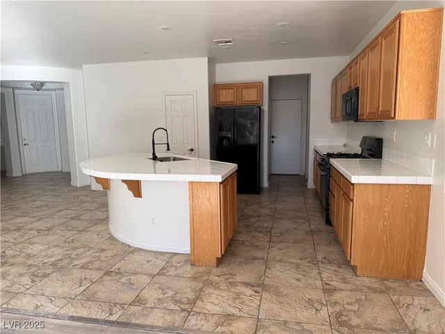$2,100 | 6521 Diamond Point Court, North Las Vegas, NV 89084