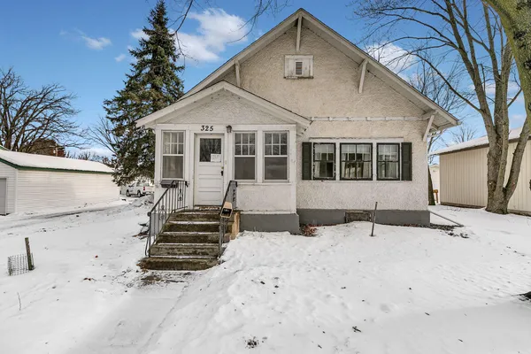 $189,900 | 325 Central Avenue North, Milaca, MN 56353