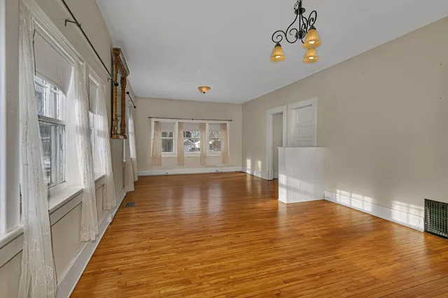 $199,900 | 325 Central Avenue North, Milaca, MN 56353