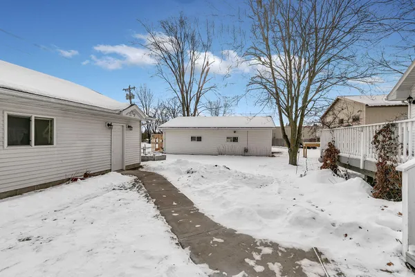 $189,900 | 325 Central Avenue North, Milaca, MN 56353