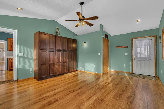 $199,900 | 325 Central Avenue North, Milaca, MN 56353