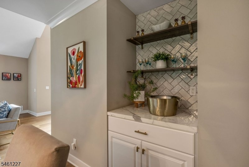 15 Crescent Ridge Road Boonton, NJ 07005 - Photo 8 of 46 Gallery Image 8