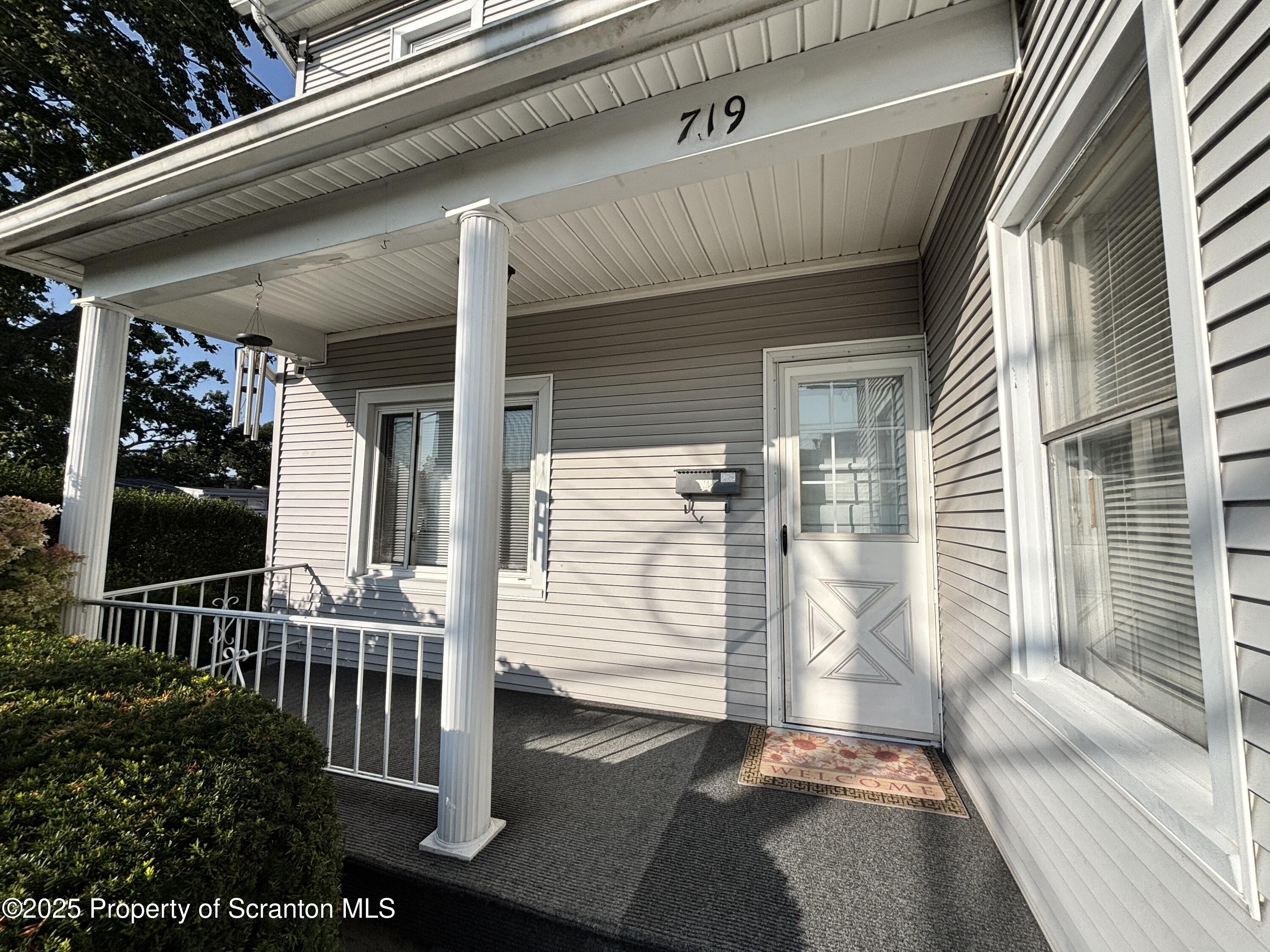 719 Saginaw Street Scranton, PA 18505 - Photo 4 of 23 a view of balcony