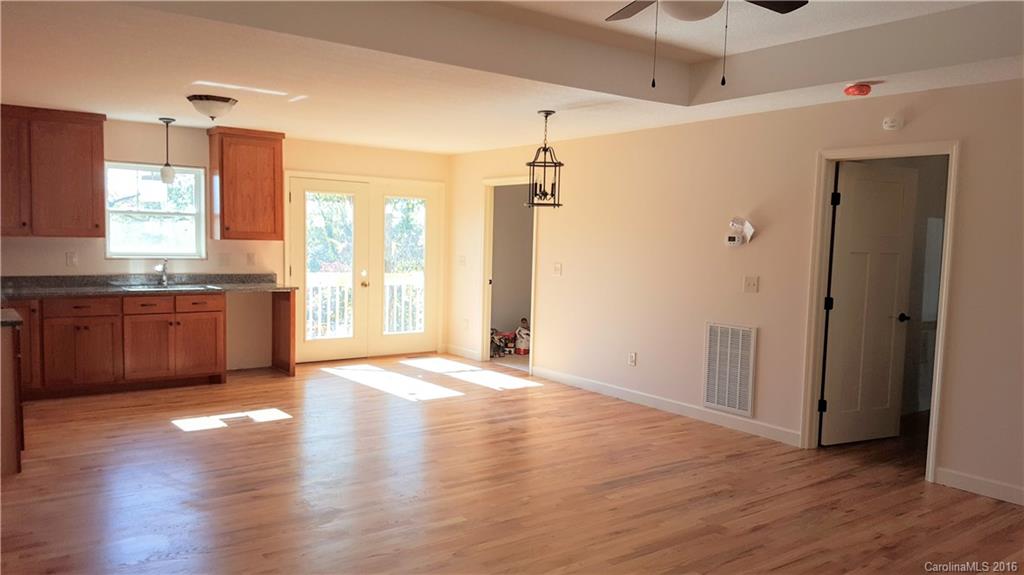 50 Laurel Road, Unit 11 Arden, NC 28704 - Photo 3 of 17 Gallery Image 3