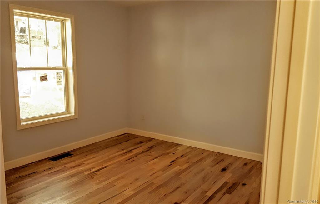 50 Laurel Road, Unit 11 Arden, NC 28704 - Photo 6 of 17 Gallery Image 6