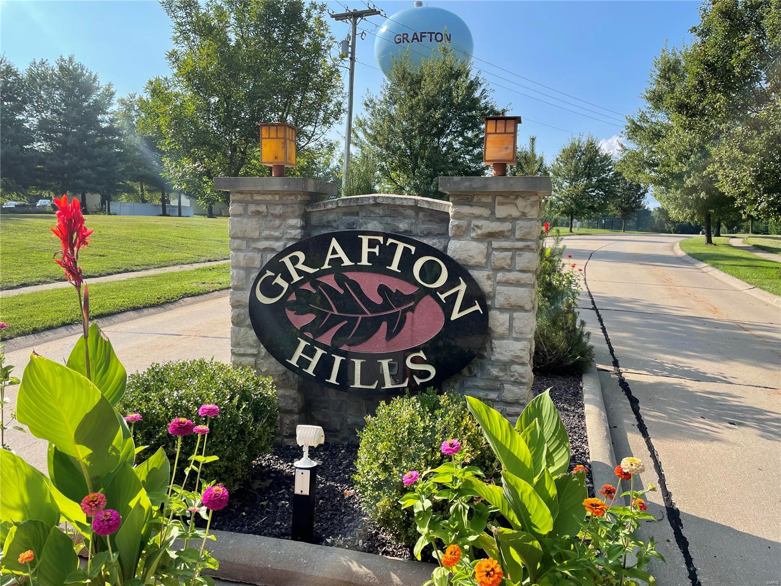 84 Lot Court Grafton, IL 62037 - Photo 3 of 7