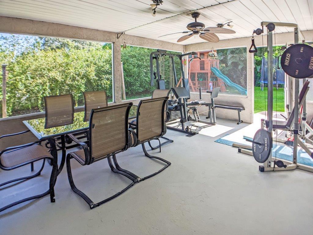 2067 Southeast Triumph Road Port St. Lucie, FL 34952 - Photo 18 of 21 2067 SE Triumph Rd interior (17)
