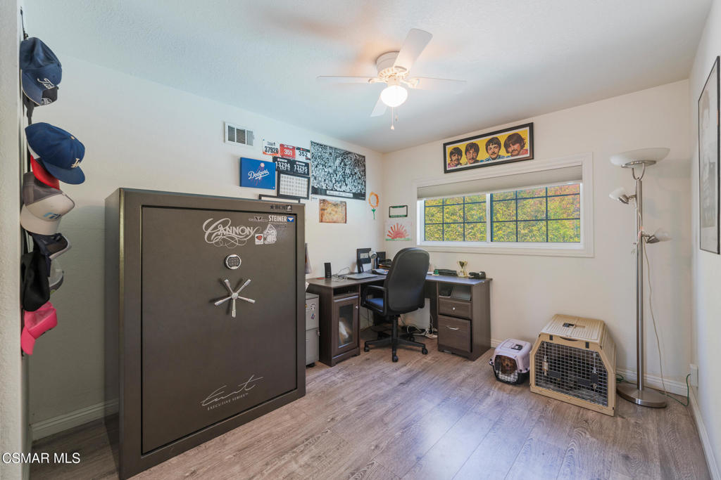 2517 Phyllis Street Simi Valley, CA 93065 - Photo 11 of 28