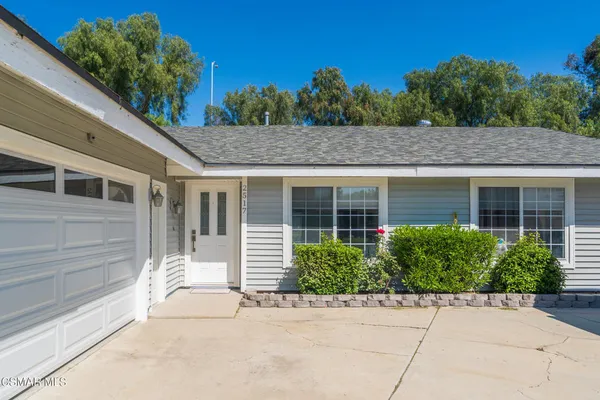 $869,900 | 2517 Phyllis Street, Simi Valley, CA 93065
