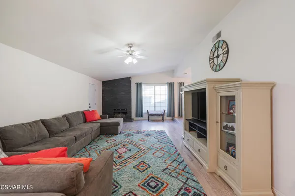 $869,900 | 2517 Phyllis Street, Simi Valley, CA 93065