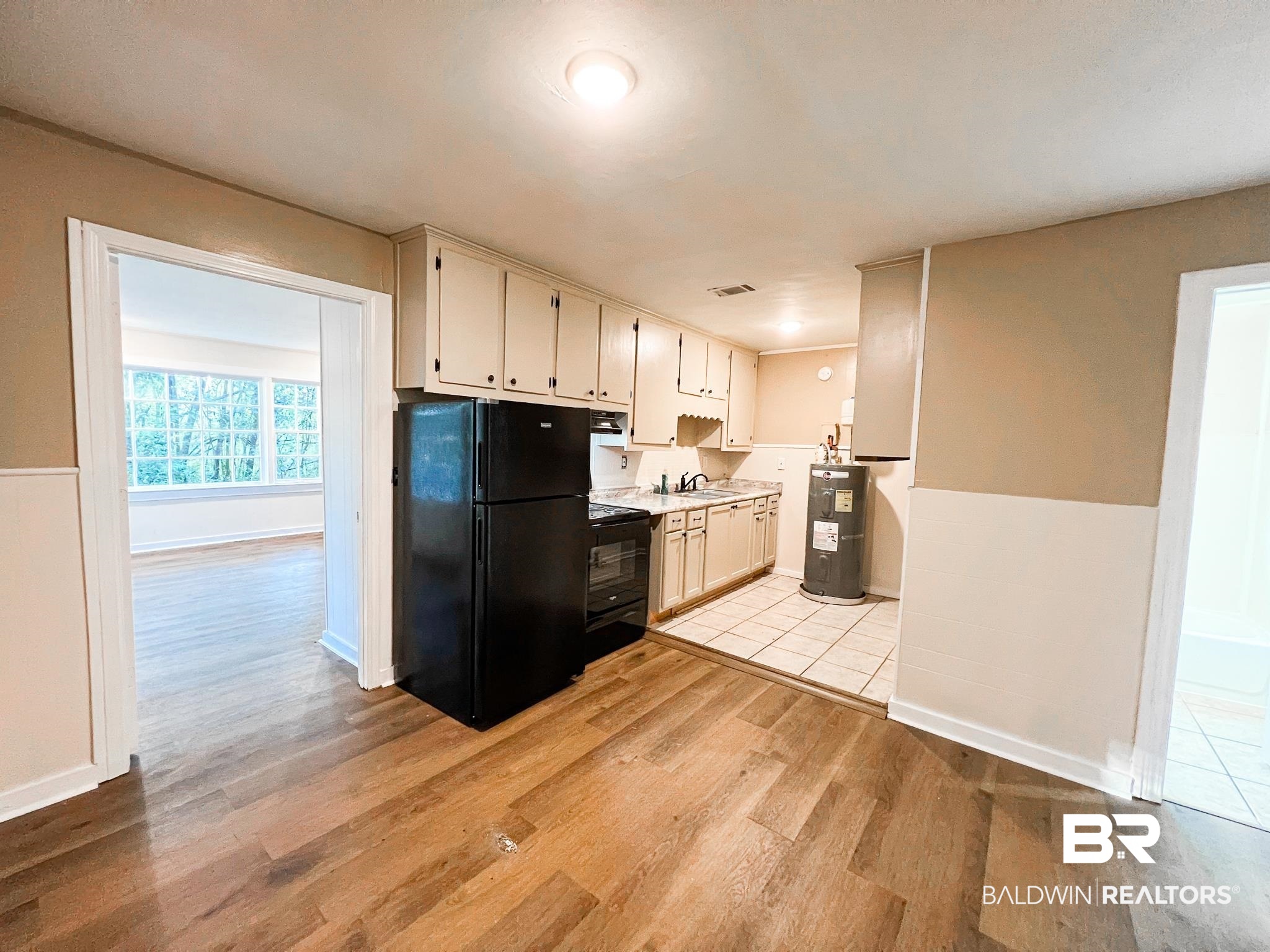 648 Elba Avenue Mobile, AL 36612 - Photo 10 of 36
