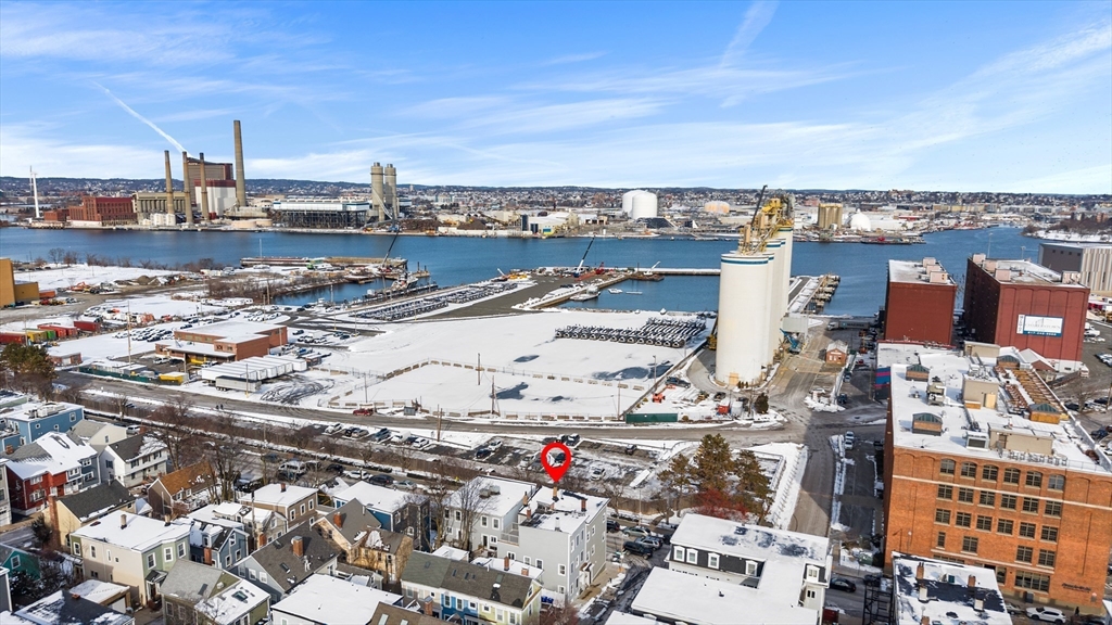 100 Pearl Street, Unit 2 Boston, MA 02129 - Photo 24 of 25 a city view