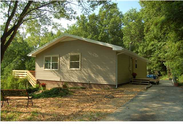 139 Mountain Road Soddy Daisy, TN 37379 - Photo 1 of 32 Primary Photo