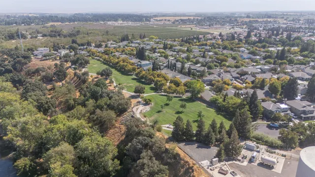 $639,000 | 748 Valley View Drive, Oakdale, CA 95361