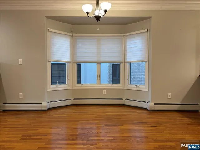 $4,700 | 324 2nd Street, Unit B(LEFT), Palisades Park, NJ 07650