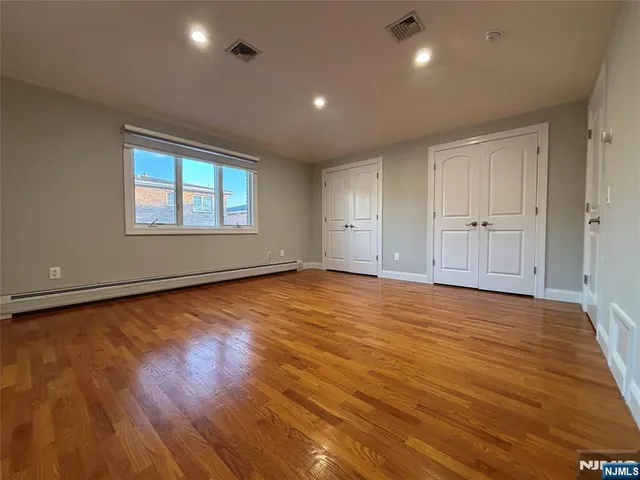 $4,700 | 324 2nd Street, Unit B(LEFT), Palisades Park, NJ 07650