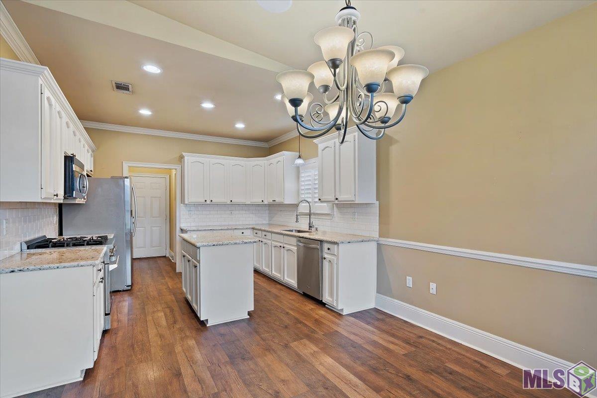 10213 Springpark Avenue Baton Rouge, LA 70810 - Photo 4 of 20