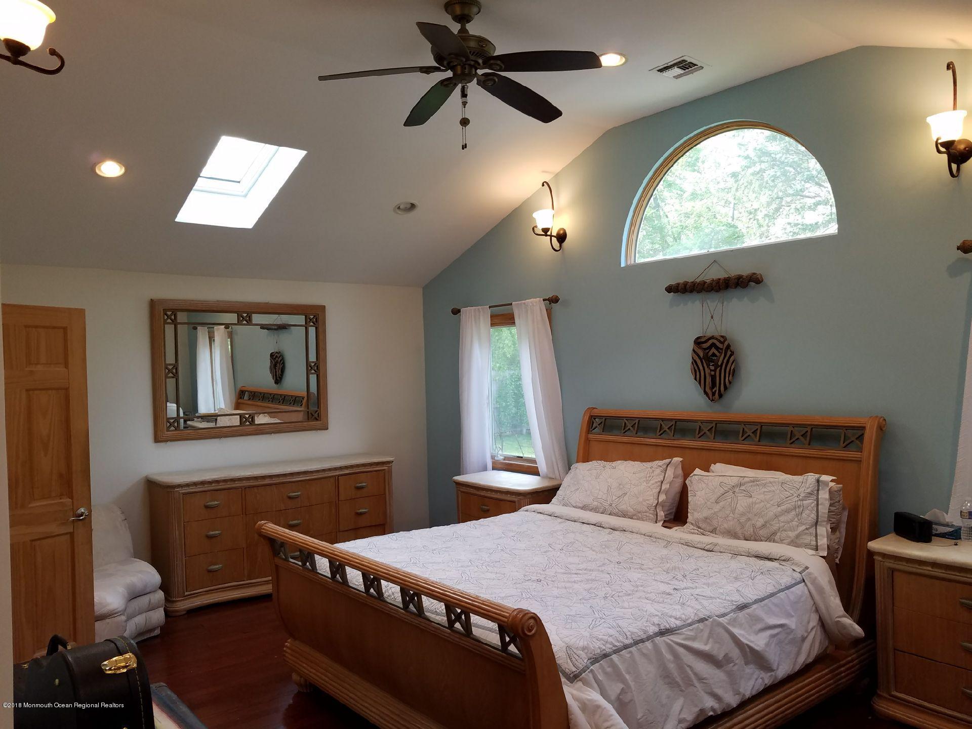 109 Wellington Road Freehold, NJ 07728 - Photo 32 of 47 51F97811-4509-4F3D-BB75-8FDC5EFCB519