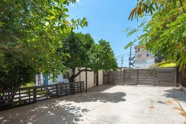 $2,800 | 3501 Figueroa Street, Los Angeles, CA 90065