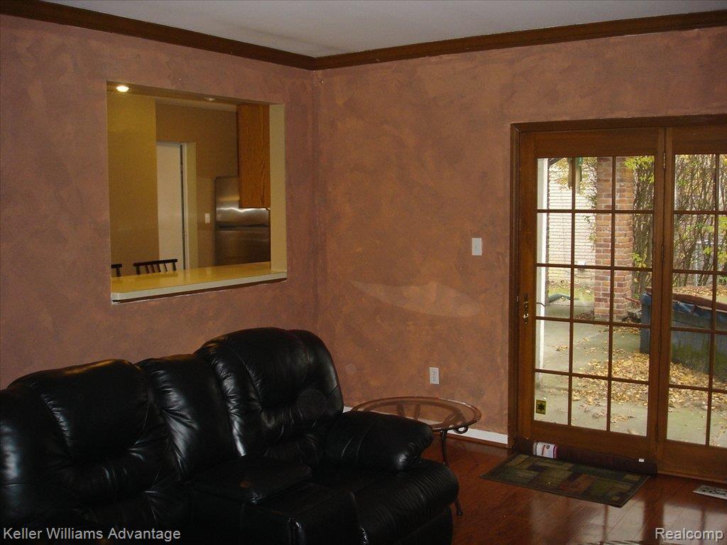 1365 Wagon Wheel Road Canton, MI 48188 - Photo 5 of 10 wagon wheel 001