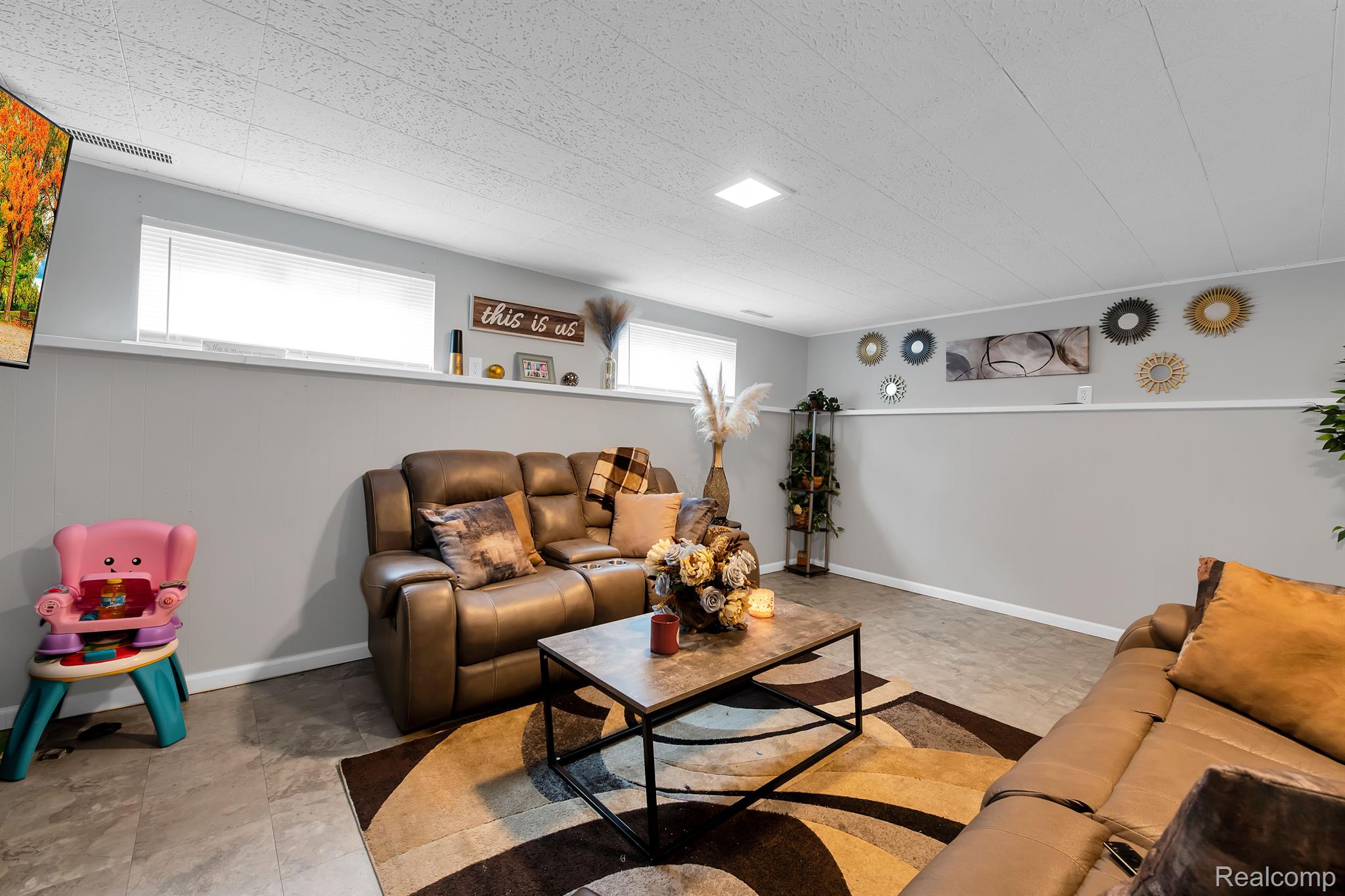 15261 Common Road Roseville, MI 48066 - Photo 22 of 26 Gallery Image 22