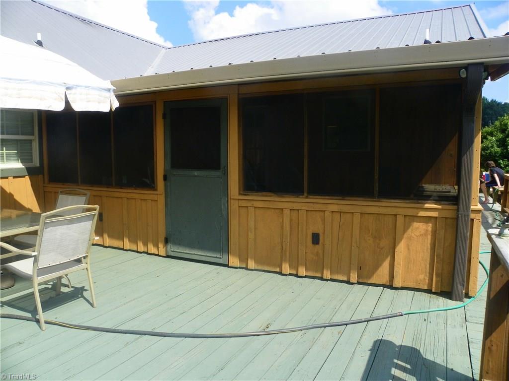 2871 Tyro Road Lexington, NC 27295 - Photo 3 of 17 Screened porch