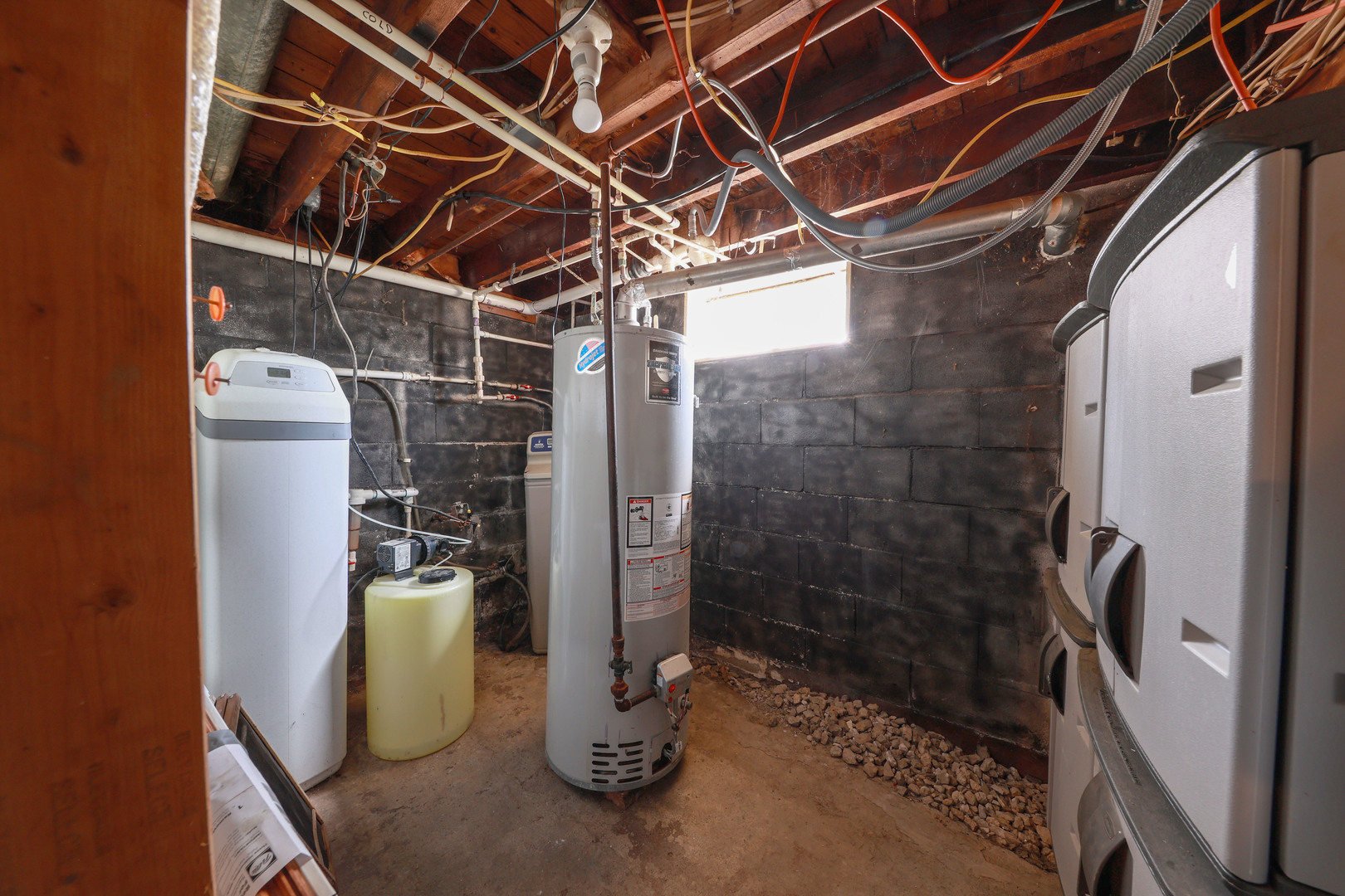 180 Highway 6 Morris, IL 60450 - Photo 12 of 18 a view of a storage room