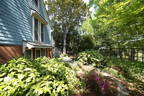 $1,225,000 | 520 East Franklin Street, Chapel Hill, NC 27514