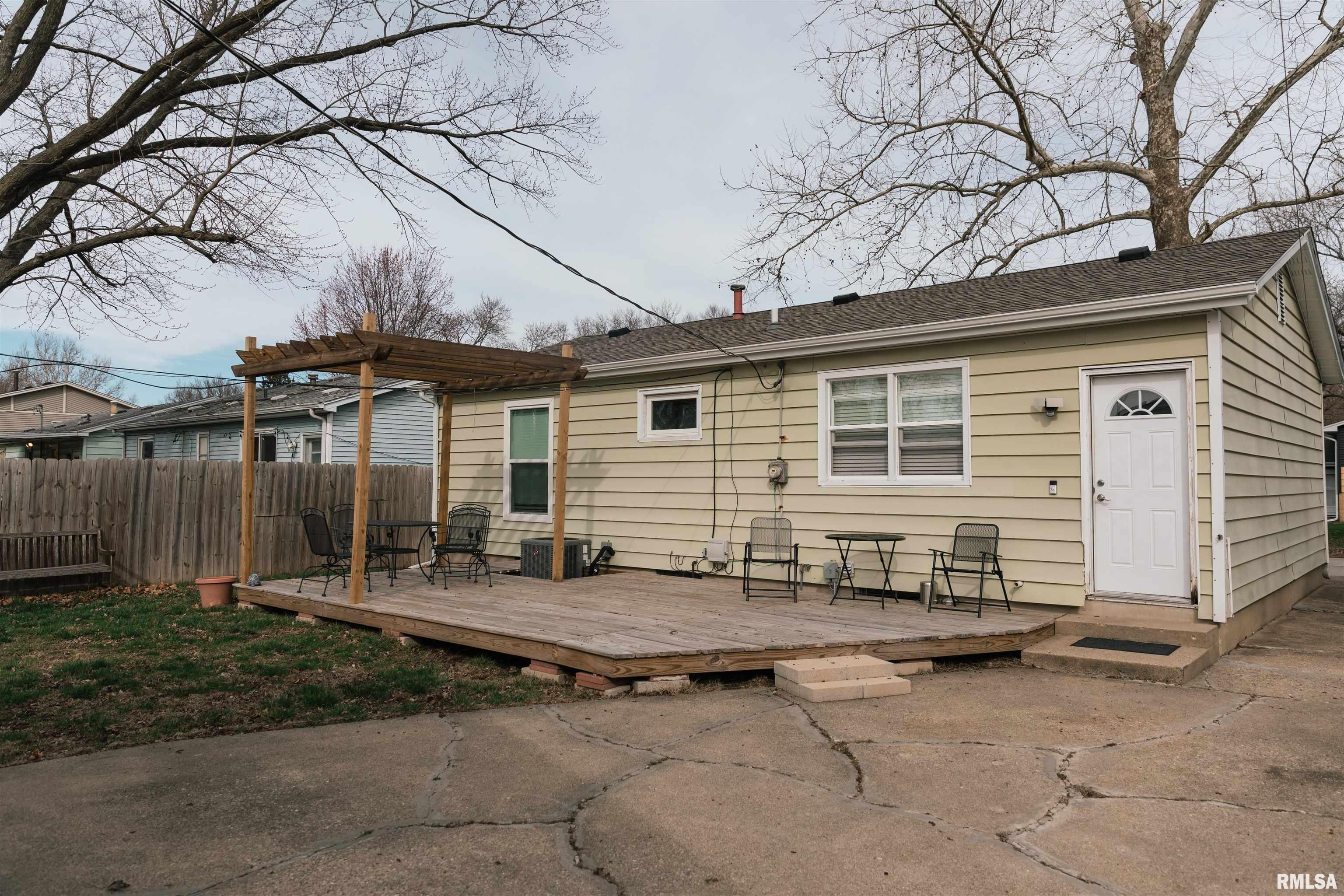 1815 Fairfield Drive Springfield, IL 62702 - Photo 24 of 25